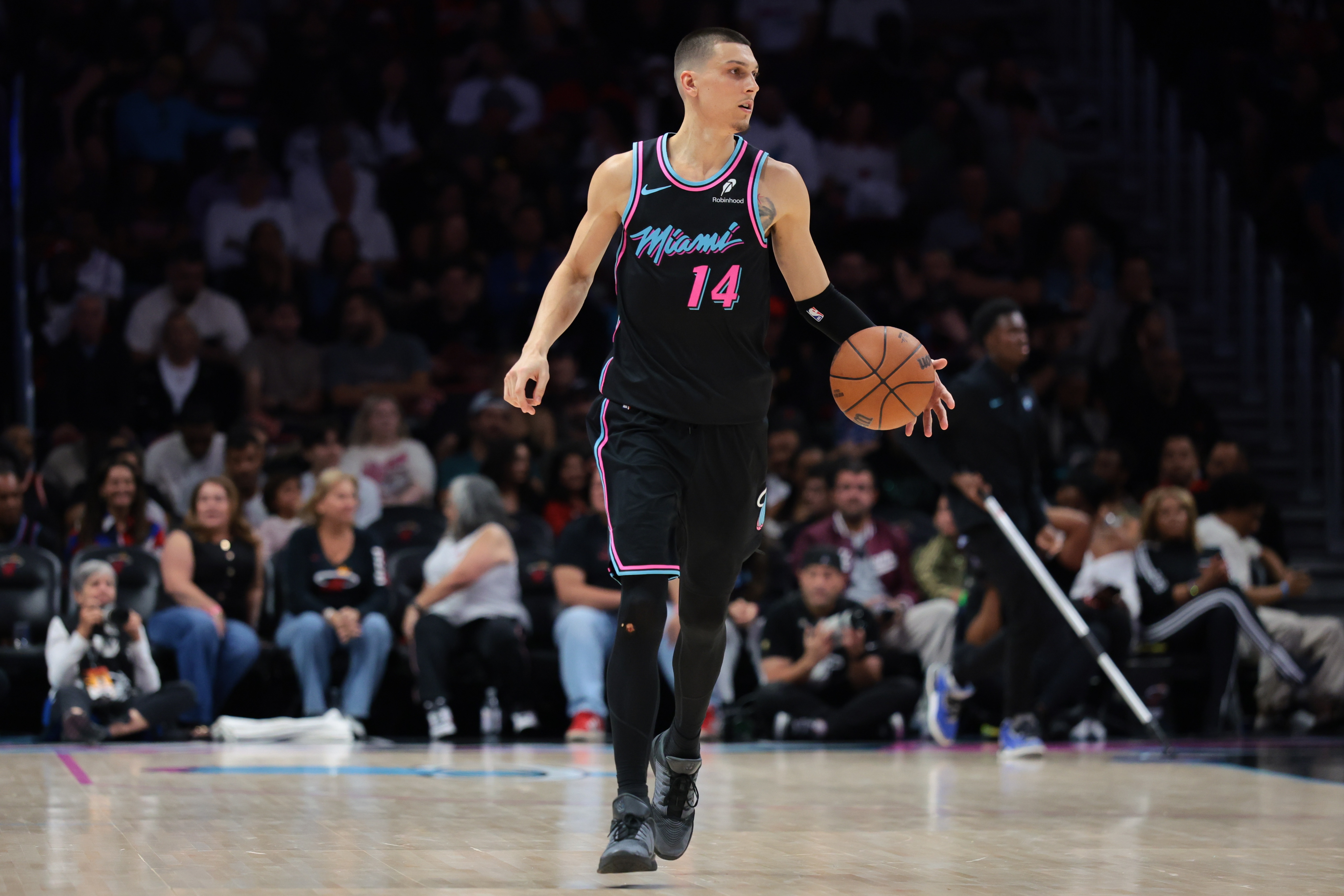 世界杯客户端升级说明-希罗：我一直因为吃到技术犯规被罚钱 我妈肯定不会高兴的