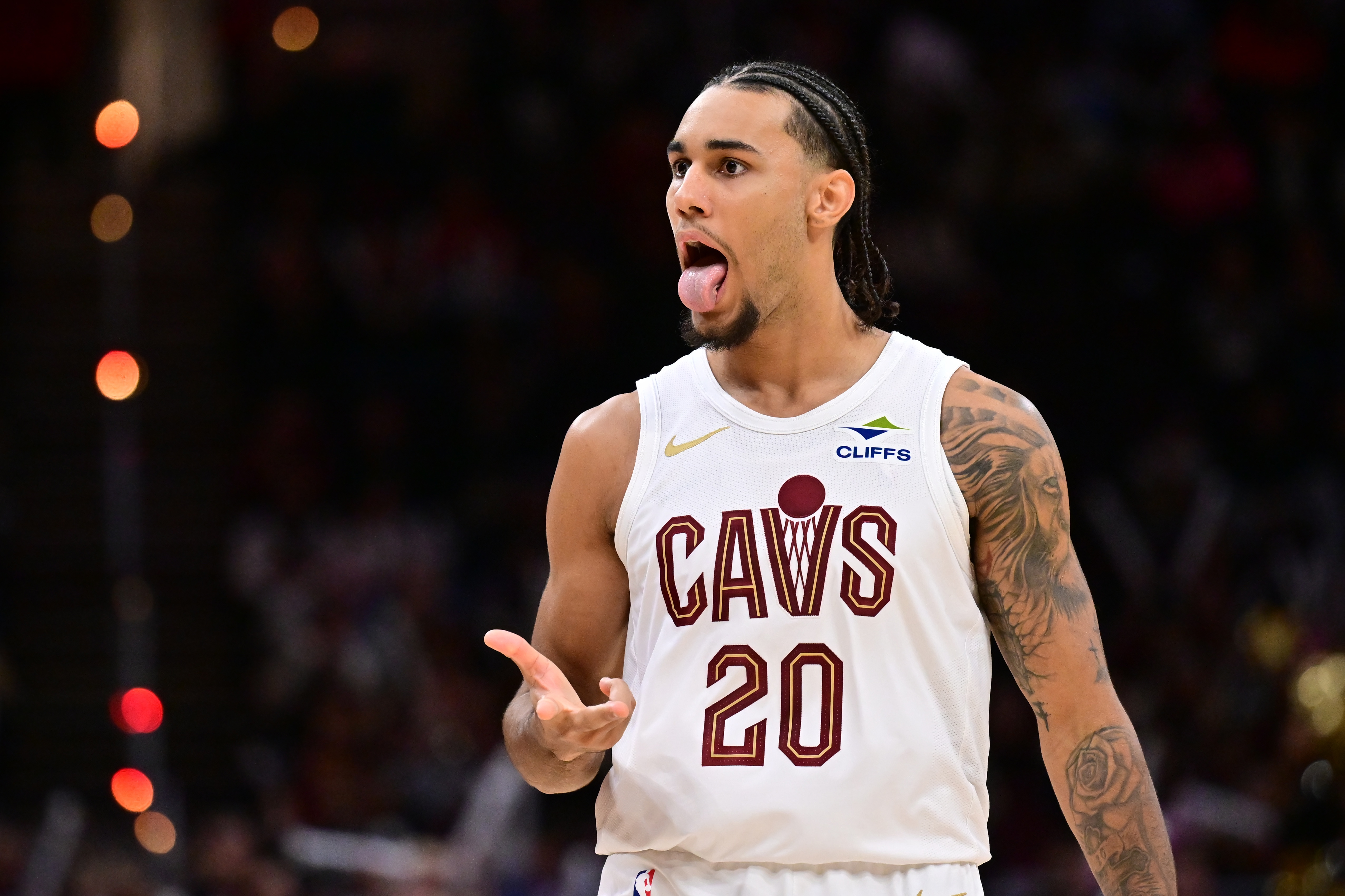 世界杯手机观看平台-生涯新高！泰森冲筐上篮再中 个人已经砍下33分