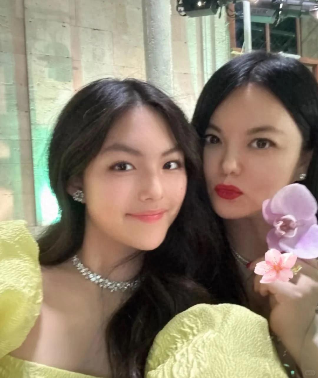 世界杯手机观看平台-这回真洗不白了！ 高调炫富的李湘再传&amp;quot;噩耗&amp;quot;，被扒的&amp;quot;底裤&amp;quot;不剩