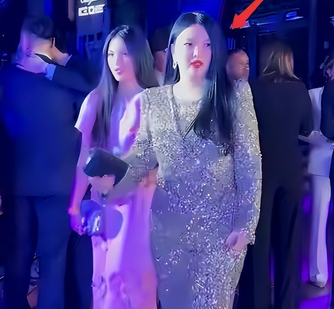 世界杯手机观看平台-这回真洗不白了！ 高调炫富的李湘再传&amp;quot;噩耗&amp;quot;，被扒的&amp;quot;底裤&amp;quot;不剩